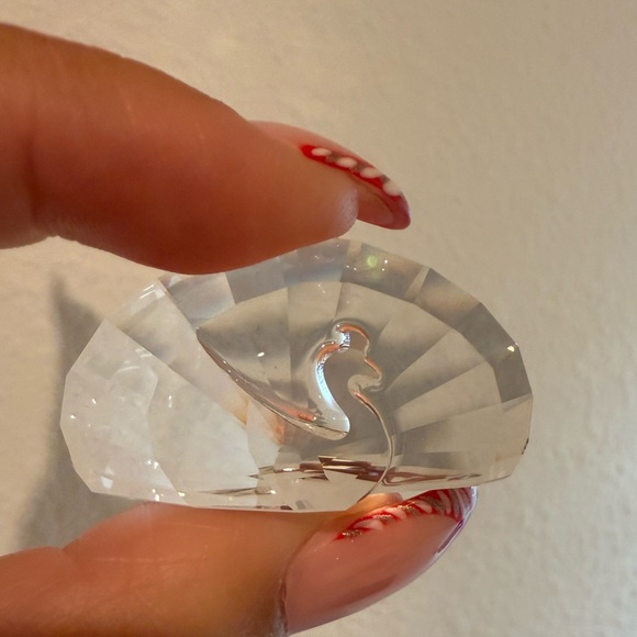 Swarovski Crystal Peacock Paperweight figurine - Picture 6 of 12